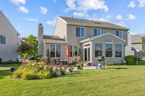 Tiny photo for 12 Baldwin Court, Lake In The Hills, IL 60156 (MLS # 12469360)