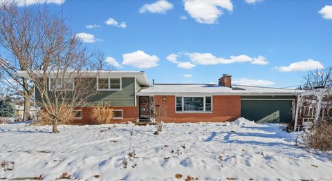 Photo of 2018 S Cottage Grove Avenue, Urbana, IL 61801 (MLS # 12528391)