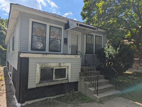Photo of 1309 W 110th Place, Chicago, IL 60643 (MLS # 12496963)