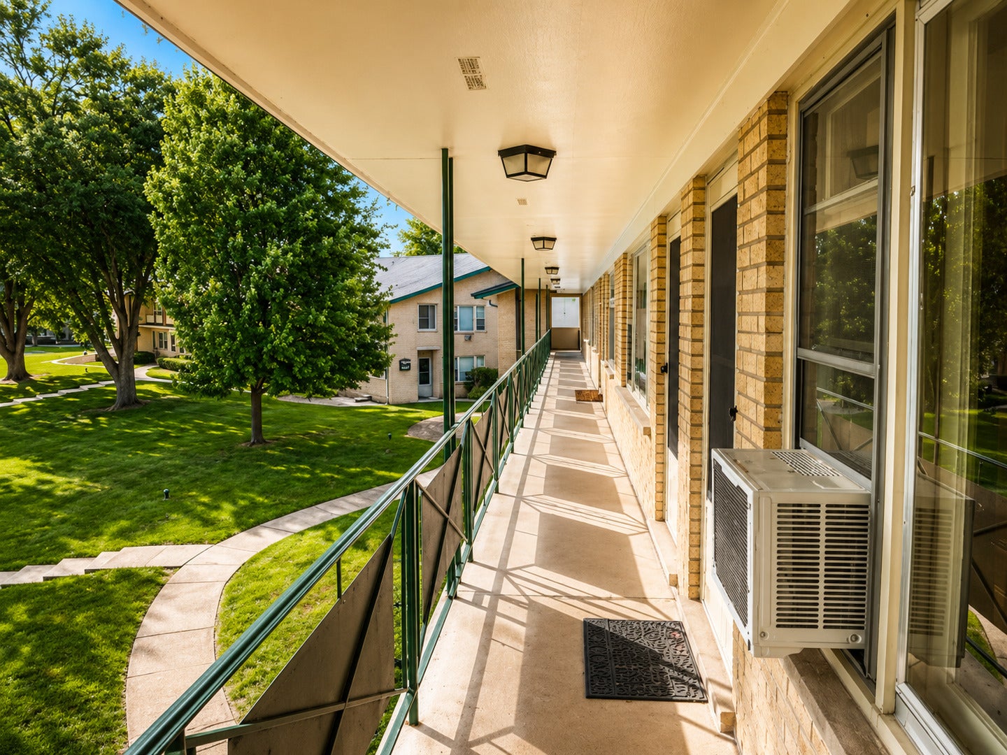 5517 King Arthur Court