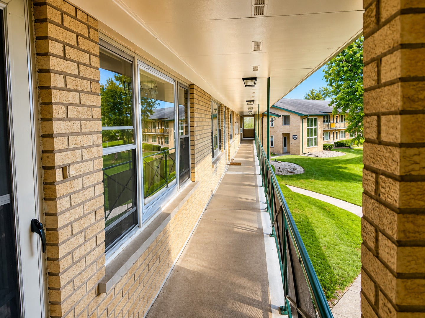5517 King Arthur Court
