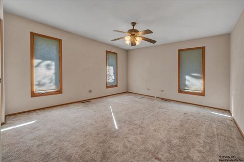Tiny photo for 12434 W Van Court, Beach Park, IL 60099 (MLS # 12503232)