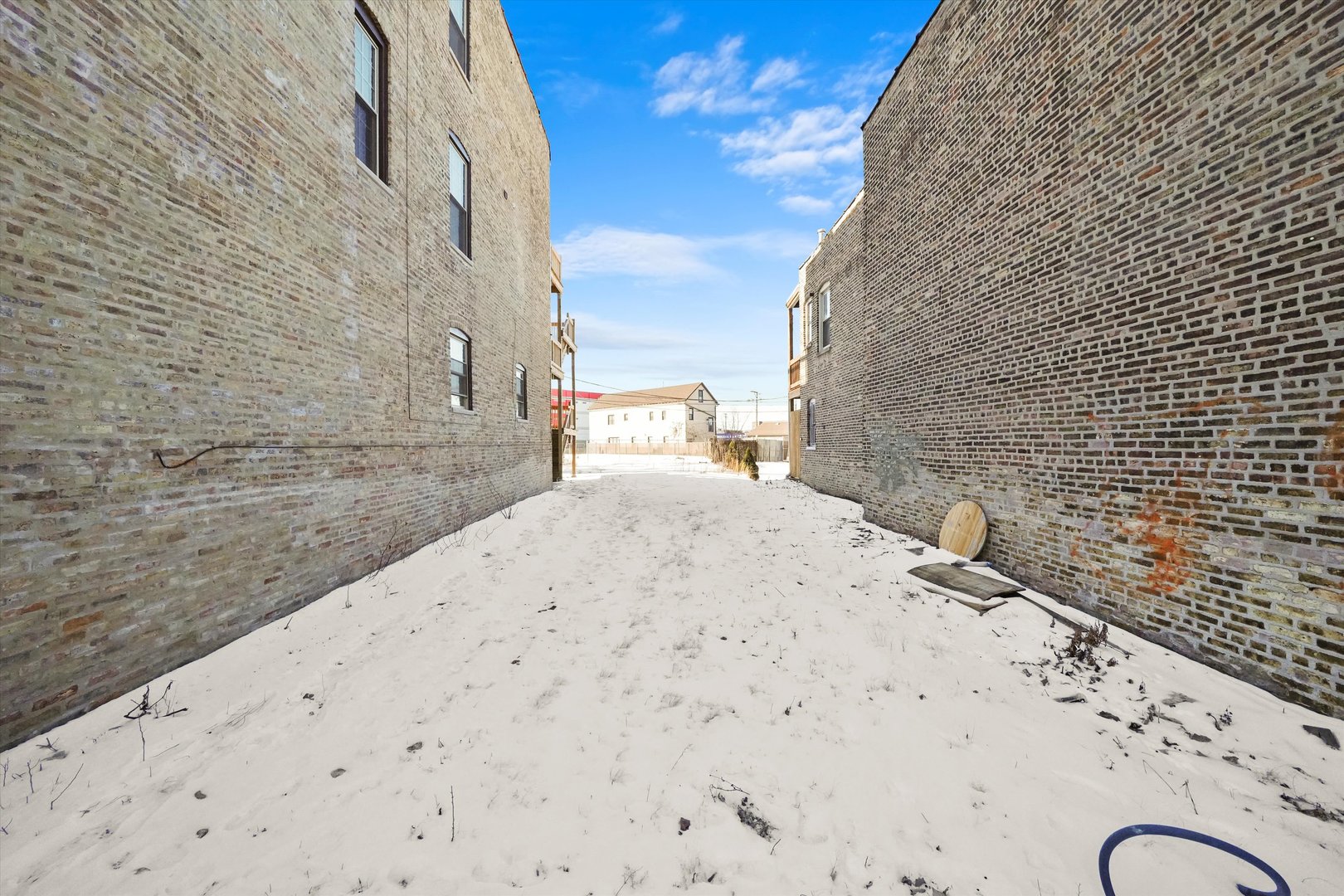 2428 N Clybourn Avenue