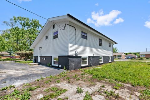 Tiny photo for 2711 Lancaster Drive, Markham, IL 60428 (MLS # 12470467)