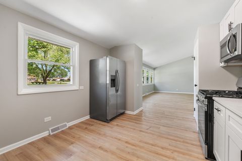 Tiny photo for 2711 Lancaster Drive, Markham, IL 60428 (MLS # 12470467)