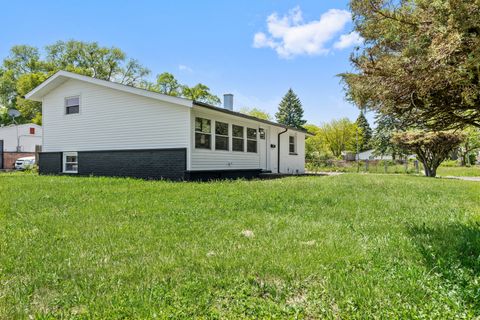 Tiny photo for 2711 Lancaster Drive, Markham, IL 60428 (MLS # 12470467)