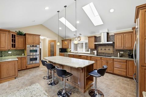 Tiny photo for 53 Darlington Drive, Hawthorn Woods, IL 60047 (MLS # 12585768)