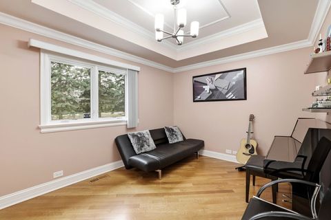 Tiny photo for 53 Darlington Drive, Hawthorn Woods, IL 60047 (MLS # 12585768)