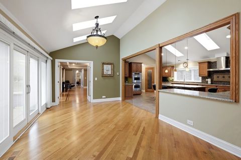 Tiny photo for 53 Darlington Drive, Hawthorn Woods, IL 60047 (MLS # 12585768)