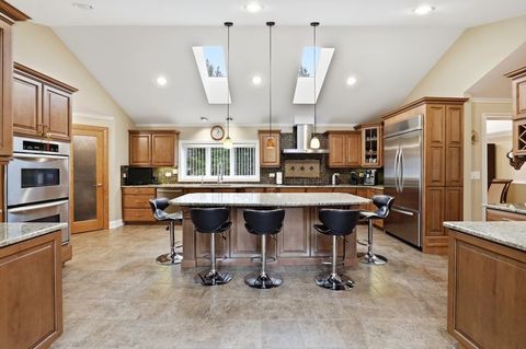 Tiny photo for 53 Darlington Drive, Hawthorn Woods, IL 60047 (MLS # 12585768)