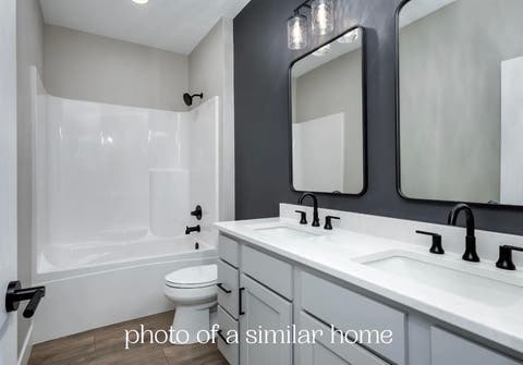Tiny photo for 13 Viola Drive, Leclaire, IA 52753 (MLS # 12714889)