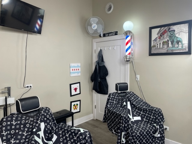 2839 N Milwaukee Avenue 8