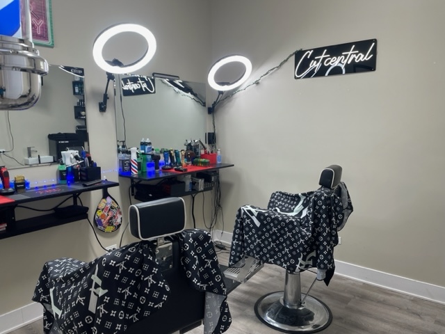 2839 N Milwaukee Avenue 8