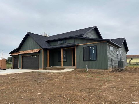 Photo of 1819 Zara Trce, Clinton, IA 52732 (MLS # QC4260705)