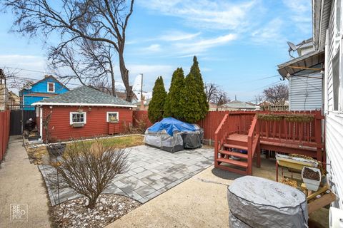 Tiny photo for 3320 W 60th Place, Chicago, IL 60629 (MLS # 12575947)