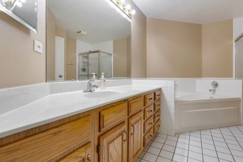 Tiny photo for 2814 Belle Lane #2814, Schaumburg, IL 60193 (MLS # 12441689)