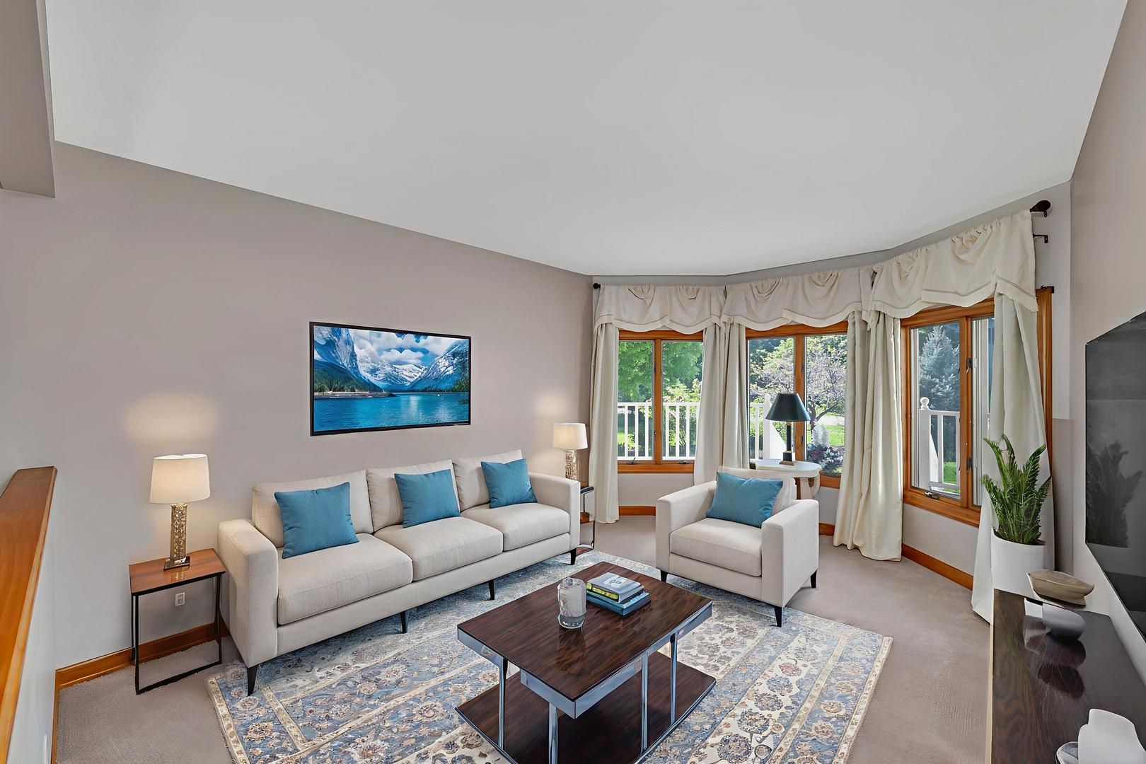 639 White Oak Way