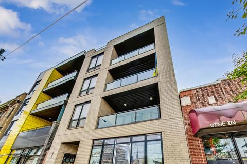 2341 W Chicago Avenue 2F Chicago IL 60622