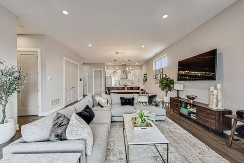 Tiny photo for 2341 W Chicago Avenue #2F, Chicago, IL 60622 (MLS # 12554350)