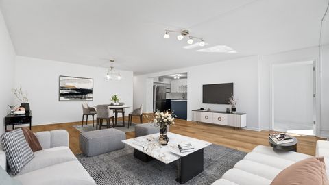 Tiny photo for 40 E Cedar Street #18A, Chicago, IL 60611 (MLS # 12620689)