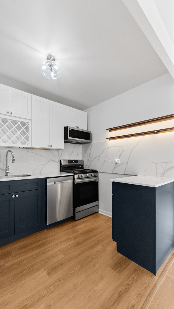 40 E Cedar Street 18A