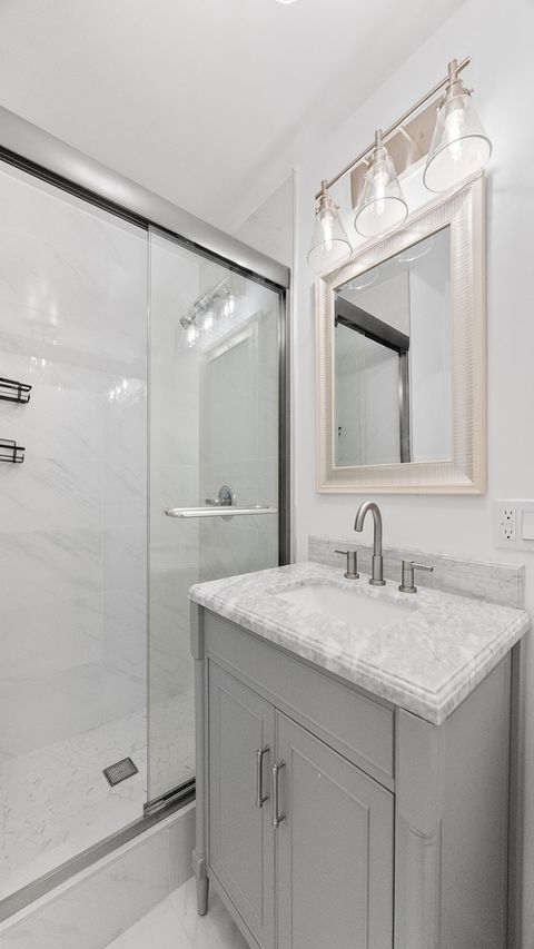 Tiny photo for 40 E Cedar Street #18A, Chicago, IL 60611 (MLS # 12620689)