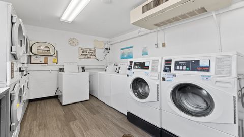 Tiny photo for 40 E Cedar Street #18A, Chicago, IL 60611 (MLS # 12620689)