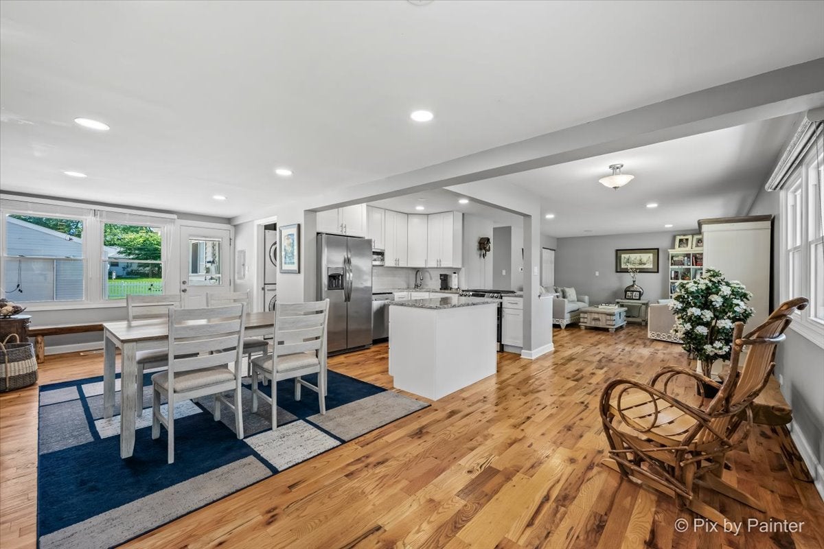 495 Glendale Lane