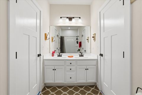 Tiny photo for 1851 Glenlake Court, New Lenox, IL 60451 (MLS # 12517998)