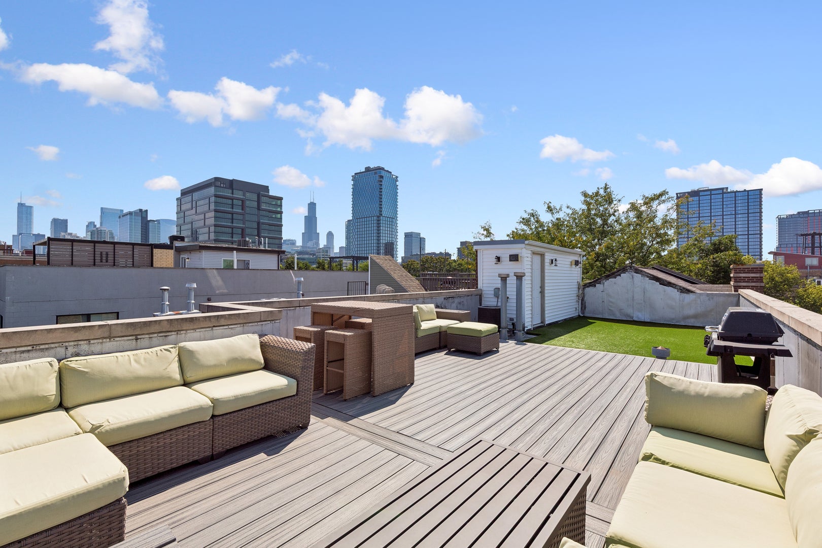 1224 W Hubbard Street 3