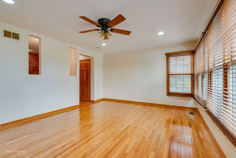 Tiny photo for Naperville, IL 60563 (MLS # 12482917)