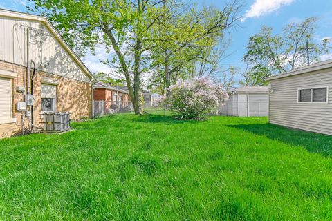 Tiny photo for 14832 Langley Avenue, Dolton, IL 60419 (MLS # 12624241)