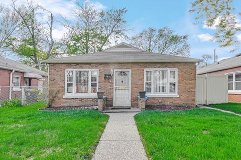 Tiny photo for 14832 Langley Avenue, Dolton, IL 60419 (MLS # 12624241)