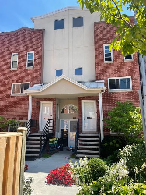1027 W Vernon Park Place B Chicago IL 60607