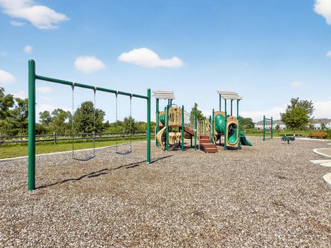 Tiny photo for 3209 Martini Street, Mundelein, IL 60060 (MLS # 12454940)