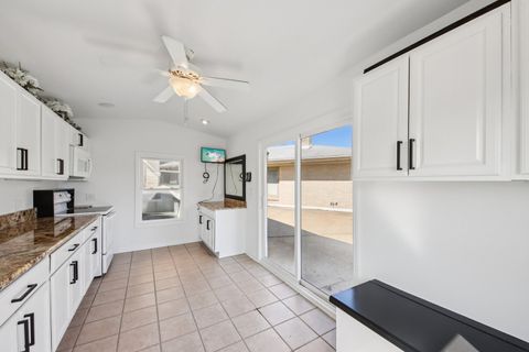 Tiny photo for 2019 E Avon Lane, Arlington Heights, IL 60004 (MLS # 12597991)