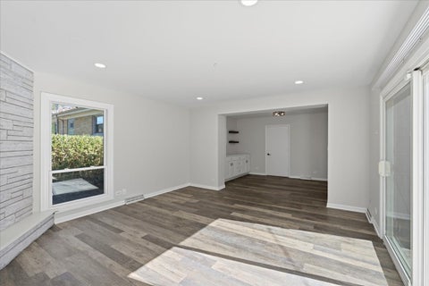 Tiny photo for 460 S Cherry Street, Itasca, IL 60143 (MLS # 12790739)
