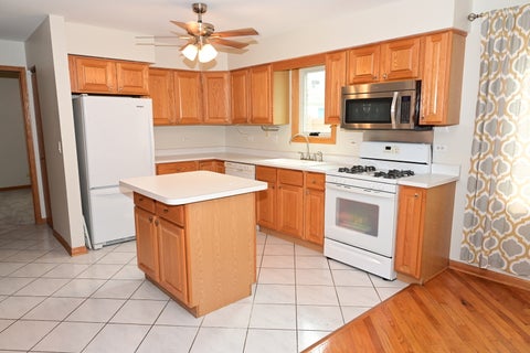 Tiny photo for 5805 W Eddy Street #1D, Chicago, IL 60634 (MLS # 12739719)