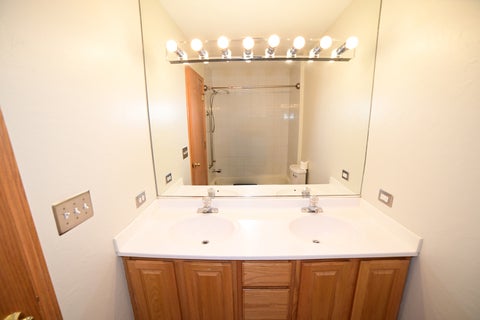 Tiny photo for 5805 W Eddy Street #1D, Chicago, IL 60634 (MLS # 12739719)