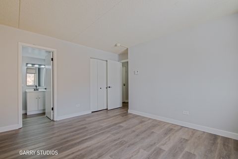 Tiny photo for 340 Klein Creek Court #C, Carol Stream, IL 60188 (MLS # 12551891)