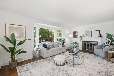 Tiny photo for 2107 Lincolnwood Drive, Evanston, IL 60201 (MLS # 12772175)
