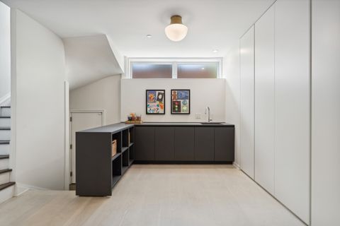 Tiny photo for 545 W Dickens Avenue, Chicago, IL 60614 (MLS # 12375805)