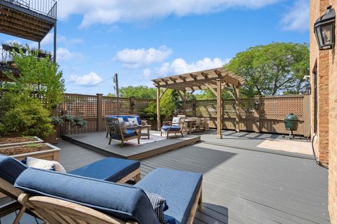 Tiny photo for 545 W Dickens Avenue, Chicago, IL 60614 (MLS # 12375805)