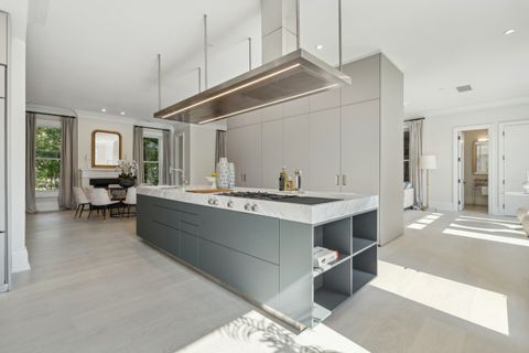 Tiny photo for 545 W Dickens Avenue, Chicago, IL 60614 (MLS # 12375805)