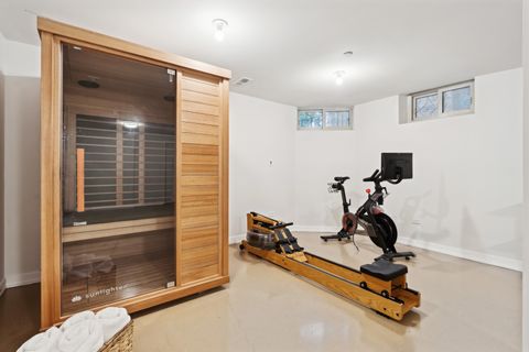 Tiny photo for 545 W Dickens Avenue, Chicago, IL 60614 (MLS # 12375805)