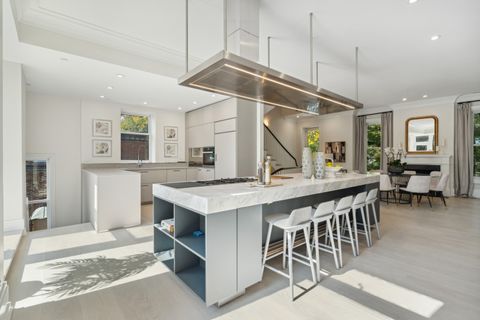 Tiny photo for 545 W Dickens Avenue, Chicago, IL 60614 (MLS # 12375805)