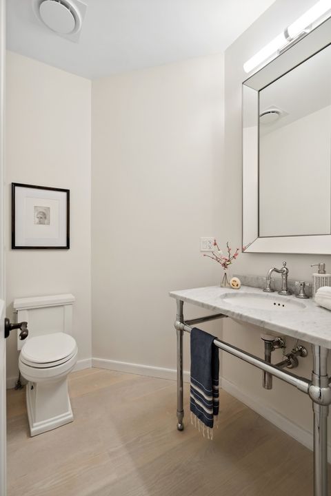 Tiny photo for 545 W Dickens Avenue, Chicago, IL 60614 (MLS # 12375805)