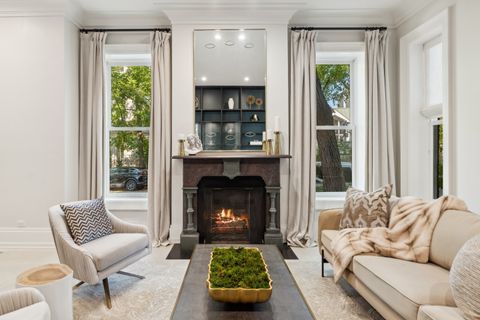 Tiny photo for 545 W Dickens Avenue, Chicago, IL 60614 (MLS # 12375805)