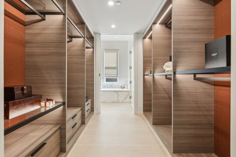 Tiny photo for 545 W Dickens Avenue, Chicago, IL 60614 (MLS # 12375805)