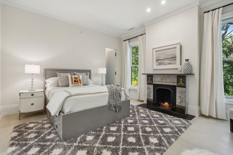 Tiny photo for 545 W Dickens Avenue, Chicago, IL 60614 (MLS # 12375805)